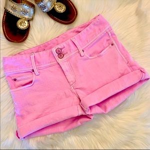 Lilly Pulitzer Pink Clifton Jean Shorts Size 0